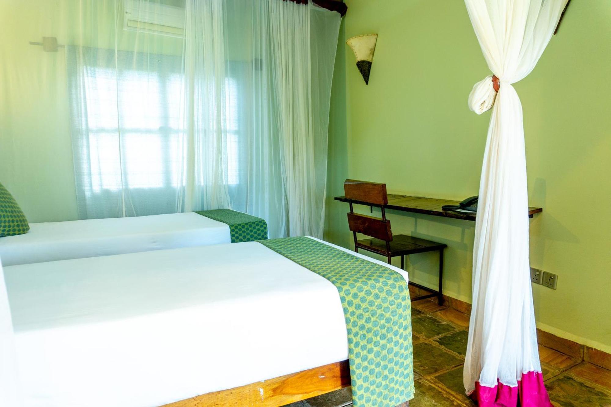 Weru Weru River Lodge Moshi Eksteriør bilde